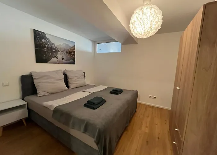 Traumhafte Business & Relax Wohnung Direkt Im Stadtkern Oettingens By Elation Homes