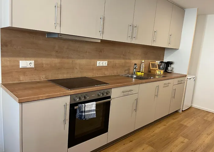 Traumhafte Business & Relax Wohnung Direkt Im Stadtkern Oettingens By Elation Homes