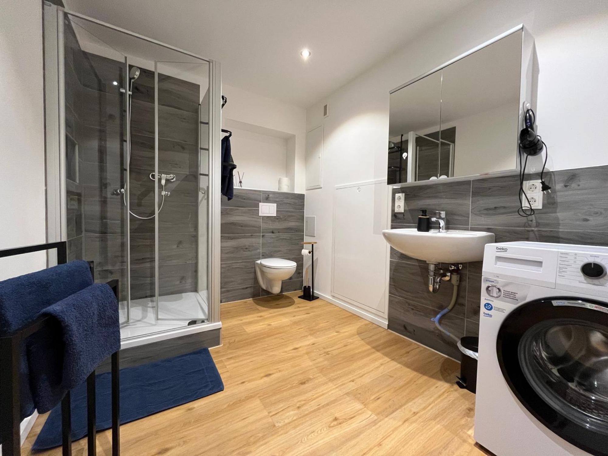 Traumhafte Business & Relax Direkt Im Stadtkern Oettingens By Elation Homes Oettingen in Bayern