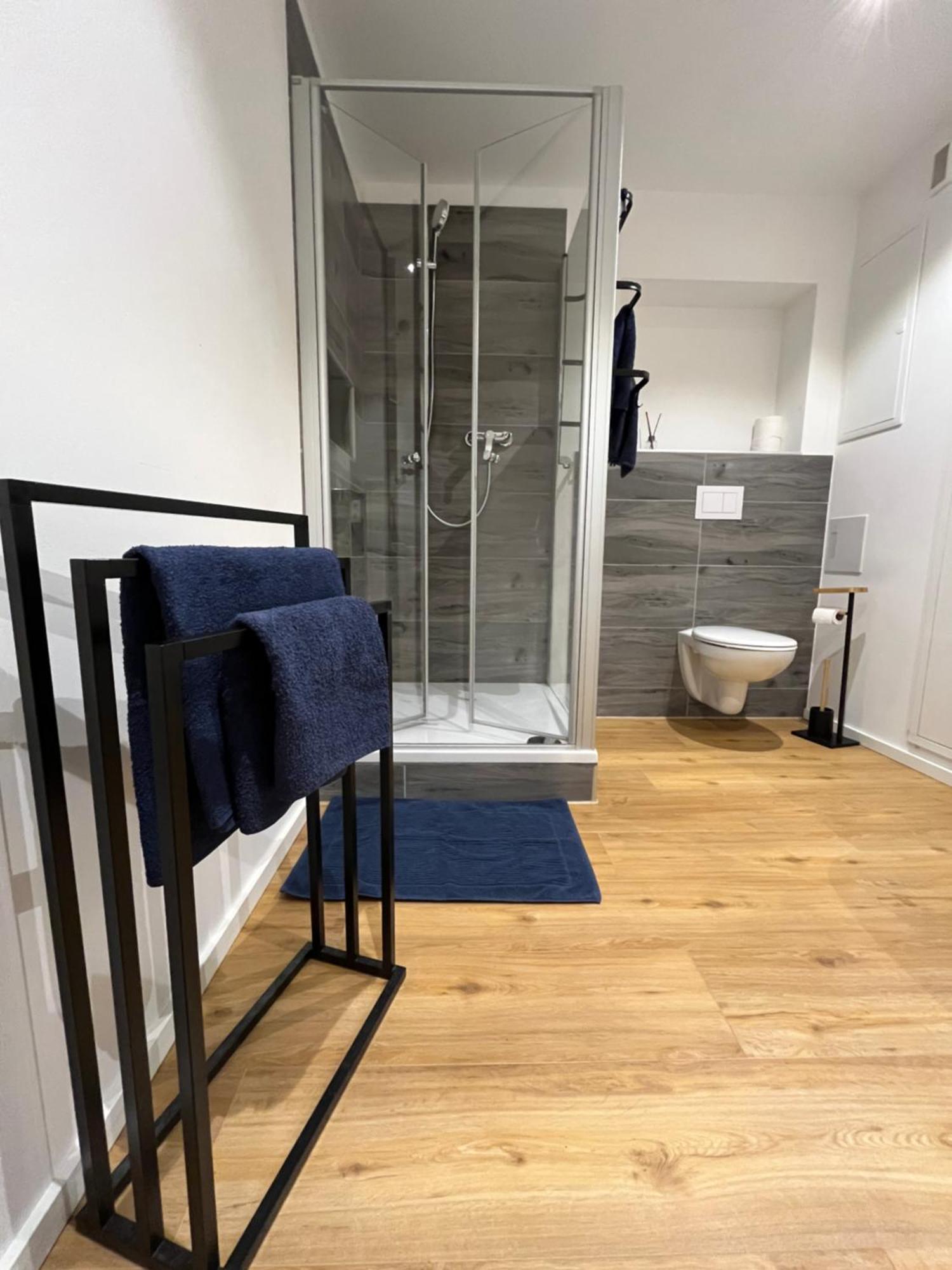 Traumhafte Business & Relax Direkt Im Stadtkern Oettingens By Elation Homes Apartment